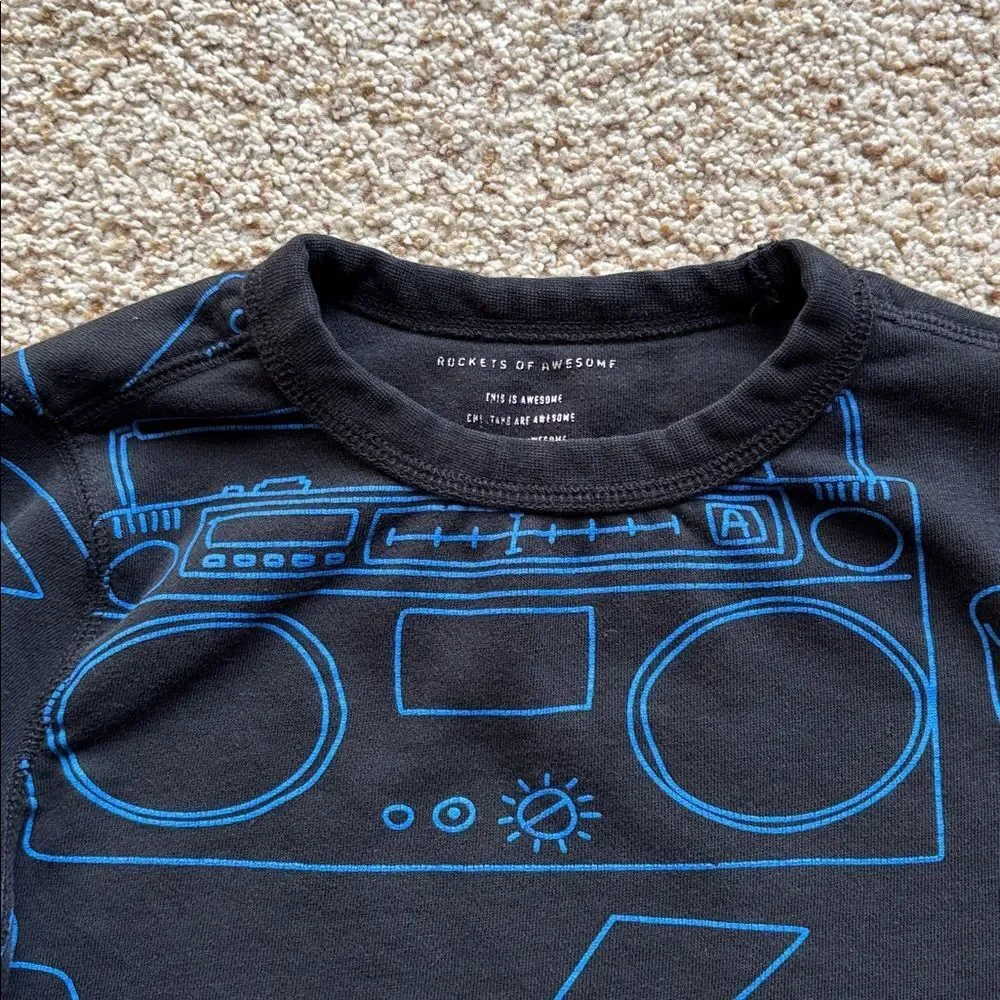 Rockets of Awesome Boy’s Black Blue Graphic Crew Neck Sweatshirt 6/7